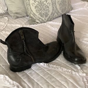 Born black booties